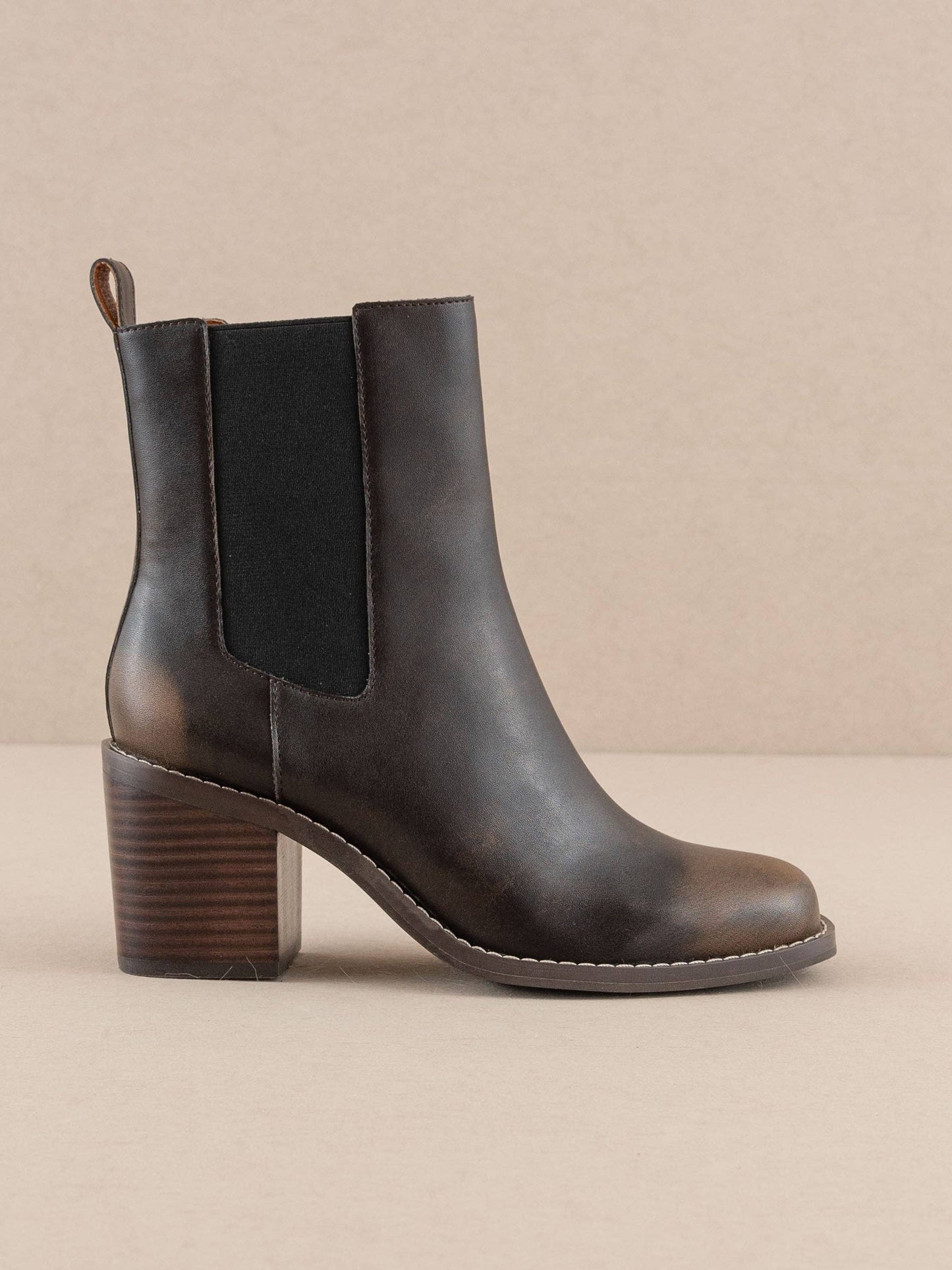 Dakota Brown | Heeled Chelsea Bootie